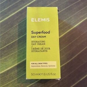 BNIB ELEMIS Superfood Day Cream — Green Packaging